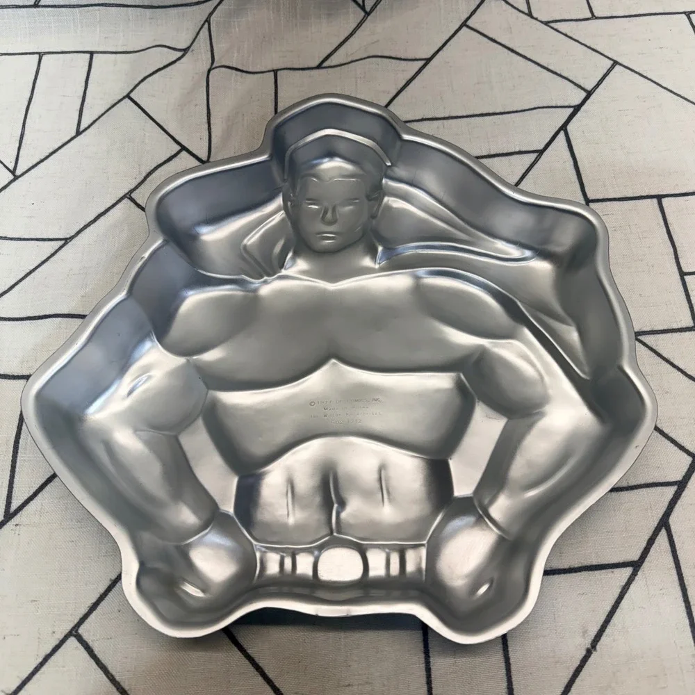 Wilton Superman Cake Pan 14
